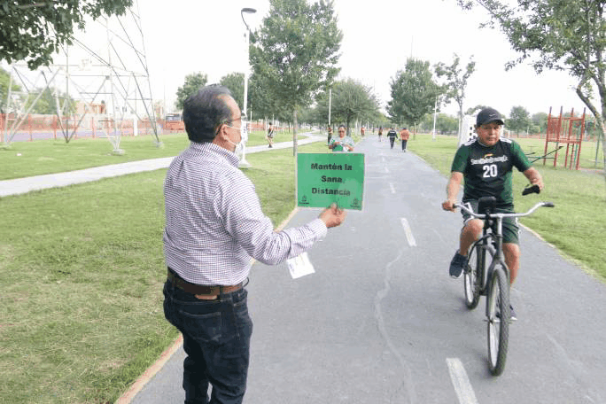 Cuida Escobedo con “árbitros” que ciudadanos respeten medidas sanitarias en parques