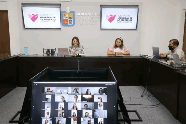 Ofrece Cristina Díaz validez oficial en capacitación de mujeres emprendedores