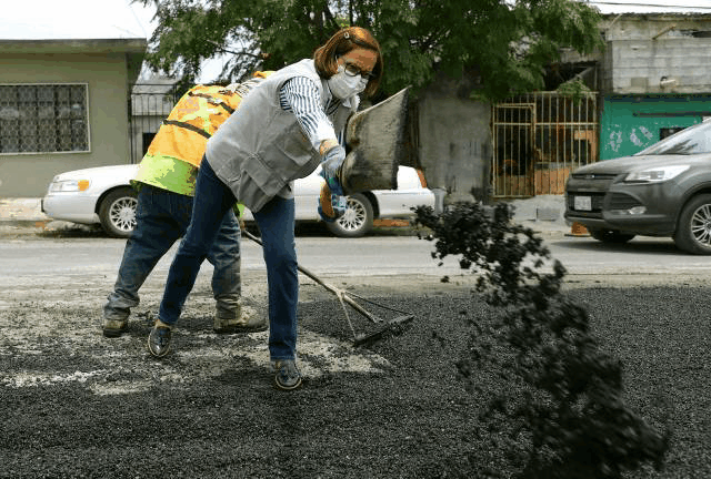 Intensifica Guadalupe reparación de pavimento en avenidas principales