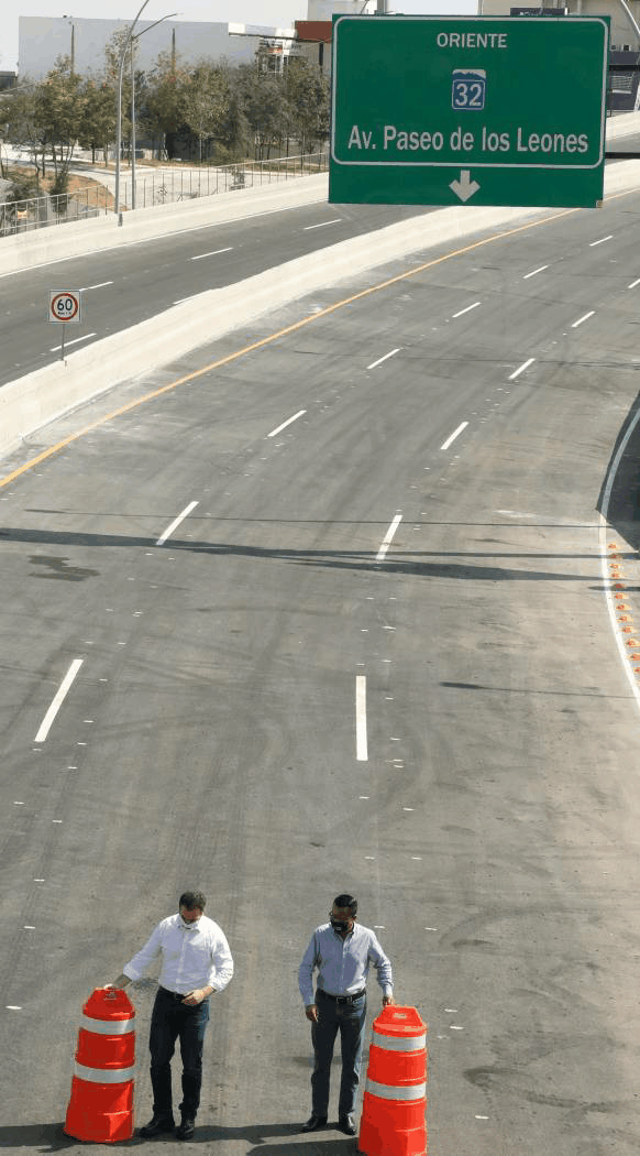 Abre Monterrey puente vehicular en avenida Leones y Cumbres Élite