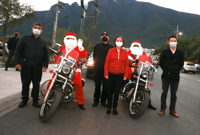 Encabezan policías recorridos navideños en Guadalupe