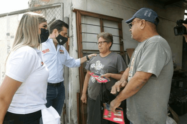 Realiza Paco Cienfuegos primer recorrido y pacto de campaña por la alcaldía de Monterrey