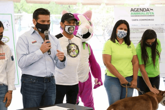 Pacta Paco Cienfuegos la creación de Instituto de Bienestar Animal