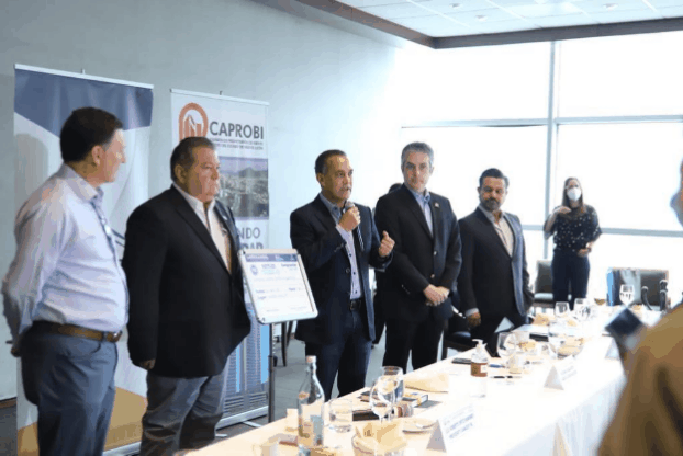 Se compromete Larrazabal a impulsar el desarrollo urbano ordenado en Nuevo León