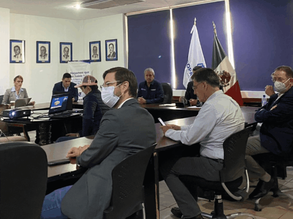 Marcelo Torres presenta sus propuestas de campaña en COPARMEX Laguna