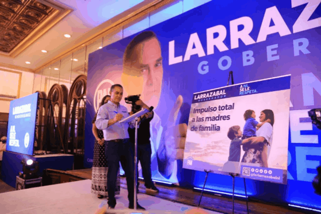 Se compromete Larrazabal a implementar seguro popular estatal para atender a ciudadanos sin servicios de salud