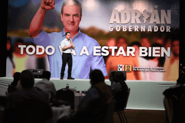 Cierra filas Adrián de la Garza con ex gobernadores y militantes priistas