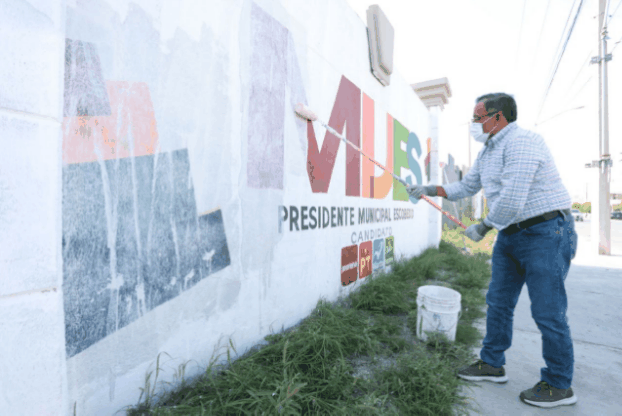 Retira Mijes publicidad electoral en Escobedo