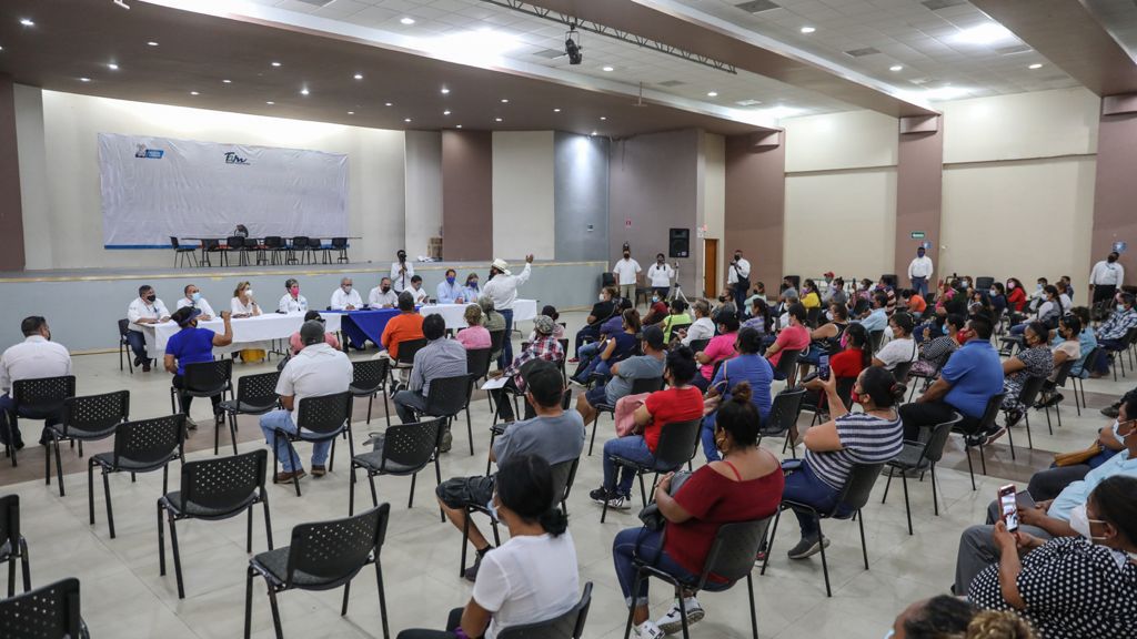 Atiende Sanmiguel a las y los vecinos de Francisco Villa y Blanca Navidad