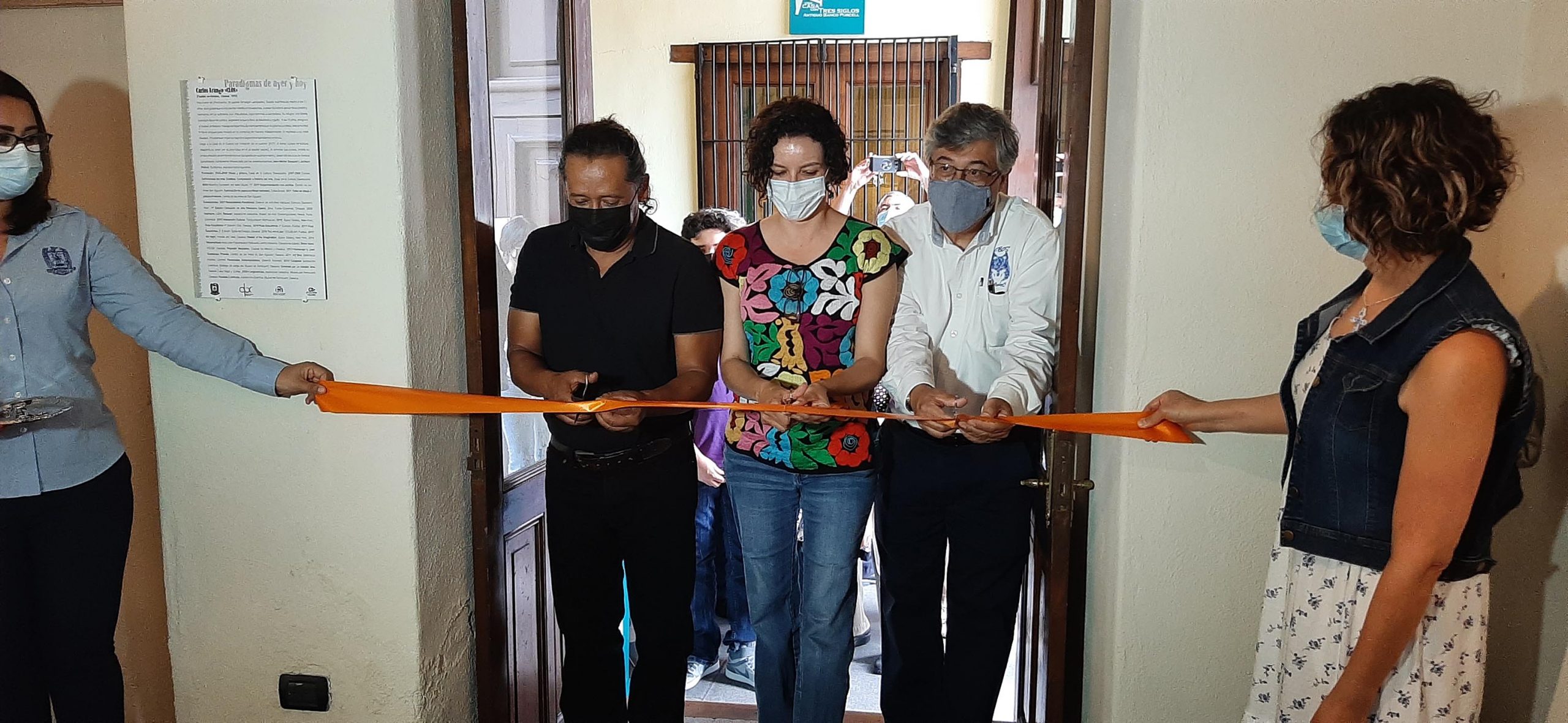 Inauguran en la UAdeC “Paradigmas de Ayer y Hoy” de Carlos Arango