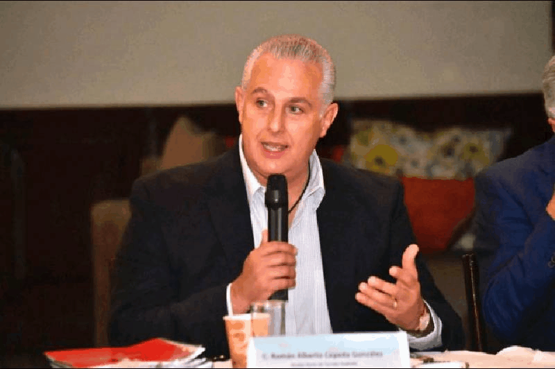 Asiste Román Cepeda a sesión de IMPLAN de Torreón 2022