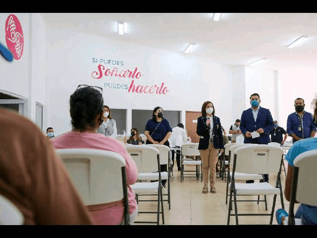 Benefician en Guadalupe a mil 700 personas con lentes gratuitos