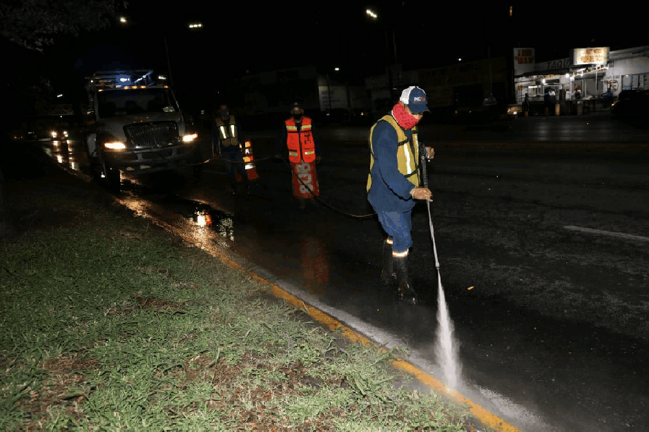 Supervisa Daniel Carrillo mantenimiento de avenidas