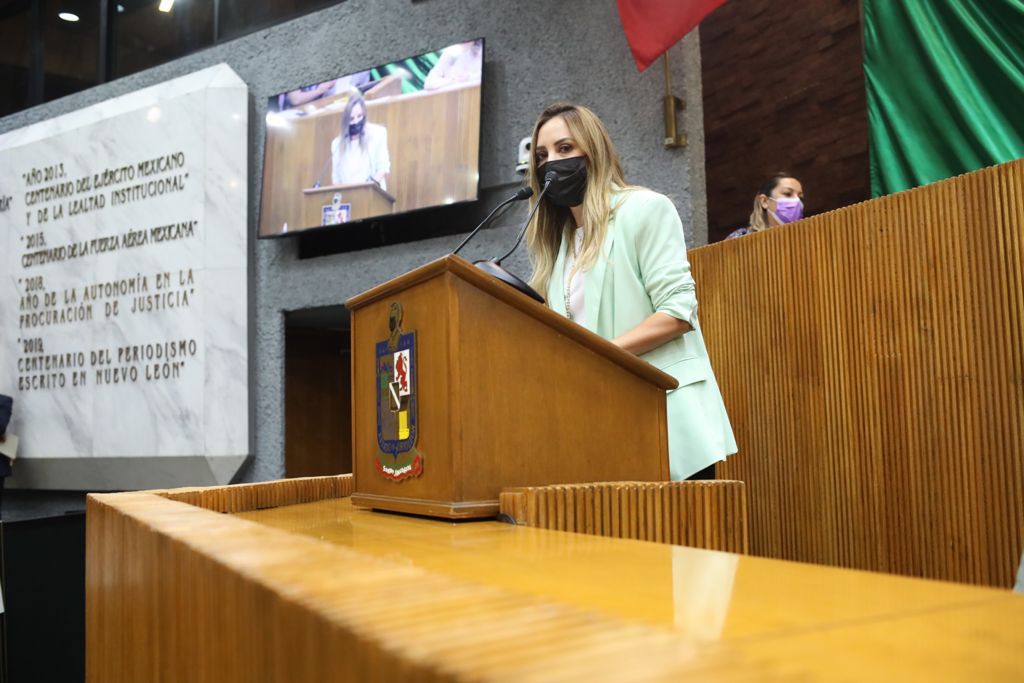 Propone Perla Villarreal comisión especial para vigilar mantenimiento de escuelas