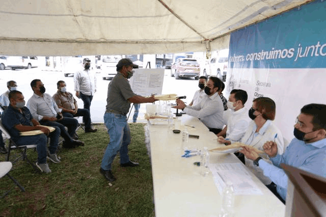 Realiza Monterrey licitación de obra en público y en el lugar de los trabajos