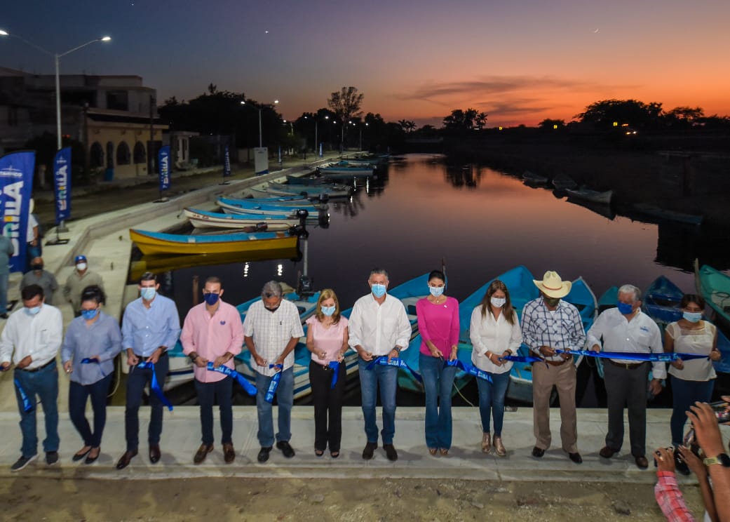 Entrega Chucho Nader Construcción de Muelle en Tancol