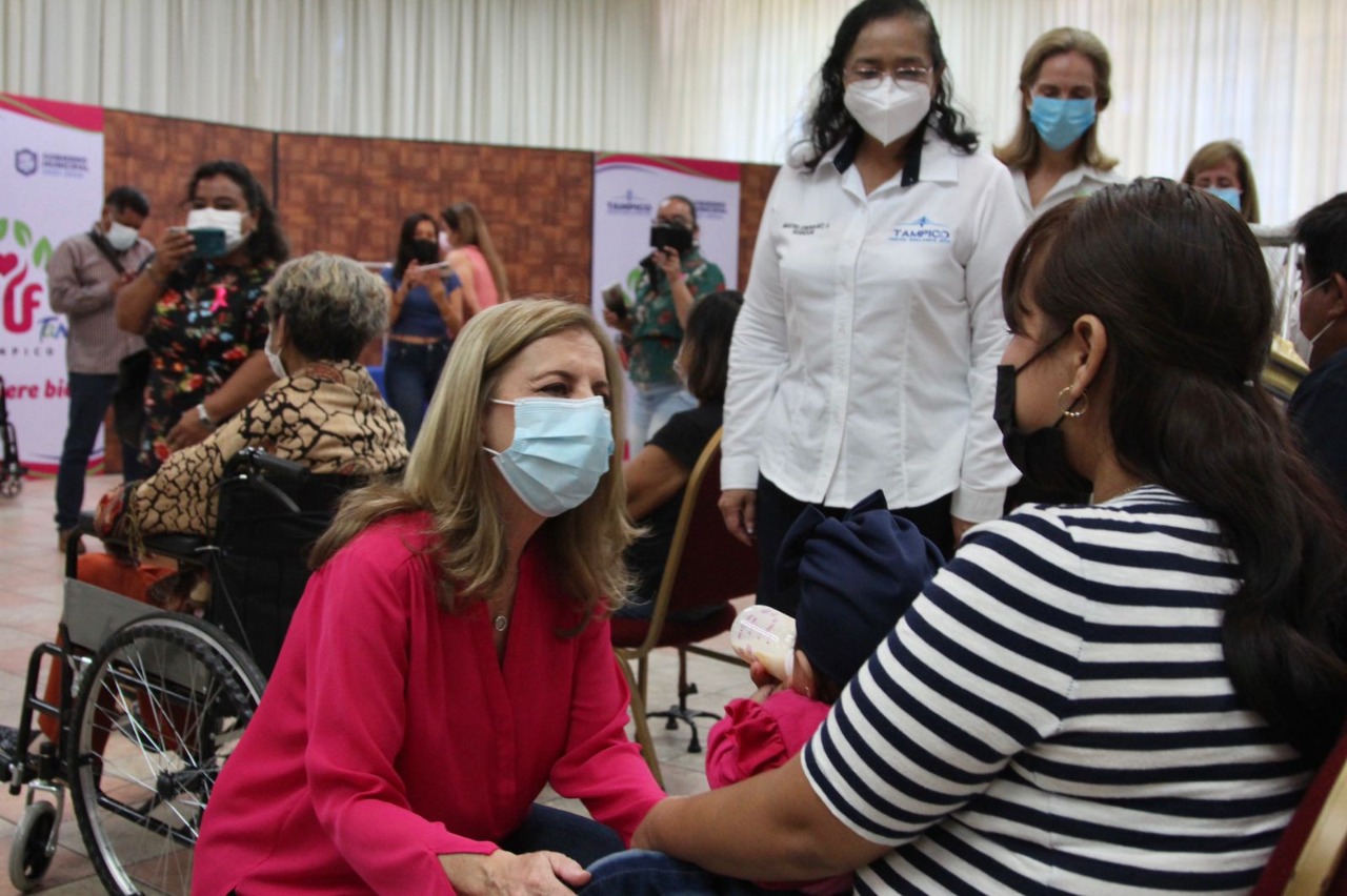 Encabeza Aída Féres de Nader Nueva Entrega de Aparatos Funcionales en Tampico