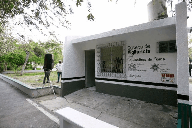 Rehabilitan, vecinos y Monterrey, caseta de vigilancia en Colonia Jardines de Roma