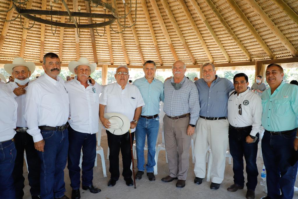 Ante Ganaderos de Aldama Expone Chucho Nader Riqueza Turística de Tampico