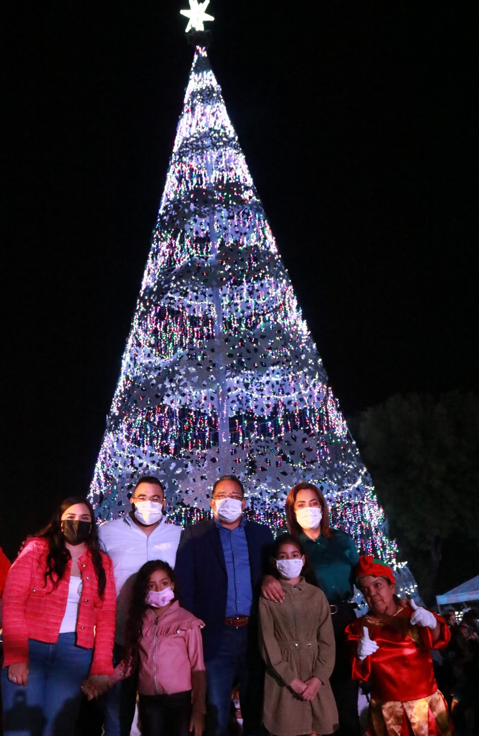 Llega a Escobedo la magia de la Navidad