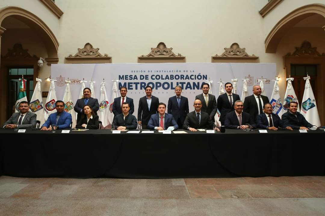 Se reúnen gobernador y alcaldes de 14 municipios para firmar convenio de colaboración metropolitana en NL