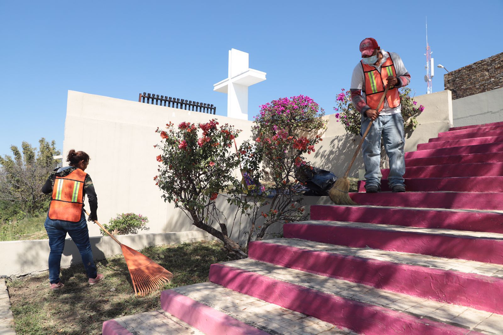 Da Allende mantenimiento a Mirador de la Santa Cruz