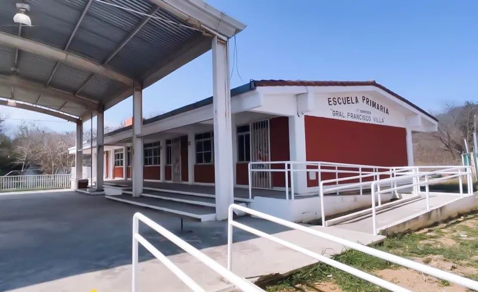 Gobierno de Nuevo León rehabilitó en  fin de semana 304 escuelas para el regreso a clases