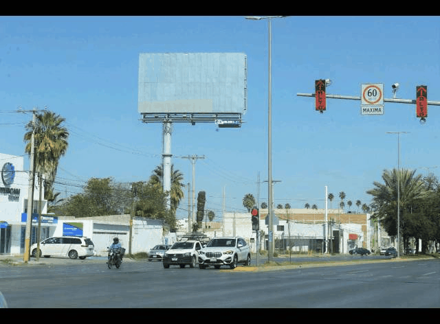 Revisará Torreón condiciones de los anuncios espectaculares en la ciudad
