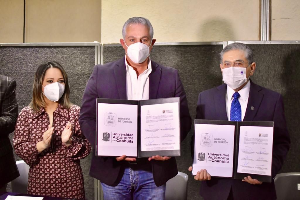 Torreón y UAdeC firman convenio para ofrecer servicios en conjunto