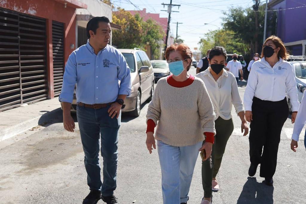 Santa Catarina atiende a vecinos ante corte de agua