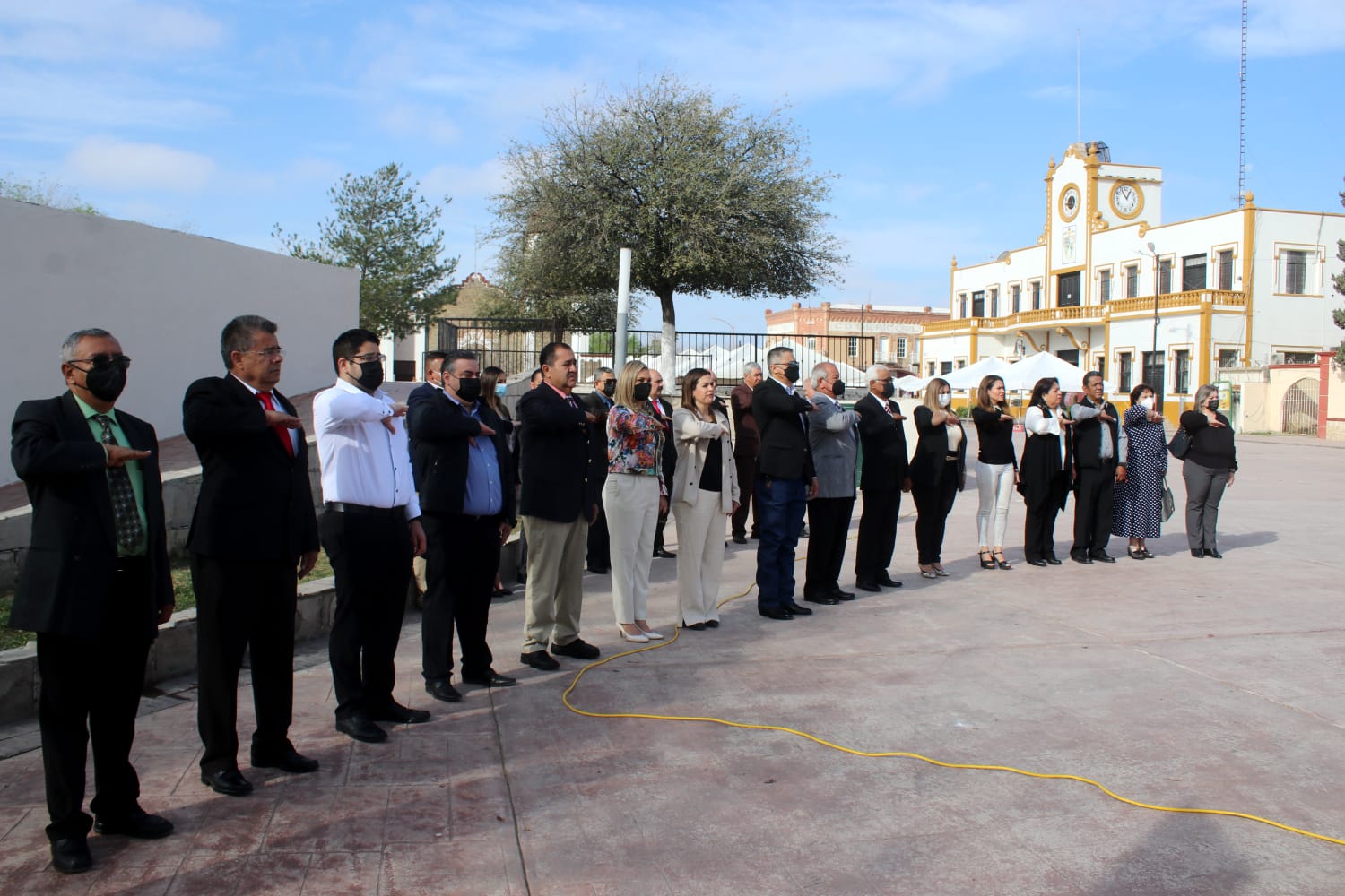 Encabeza Diana Haro ceremonia por 216 natalicio de Don Benito Juárez