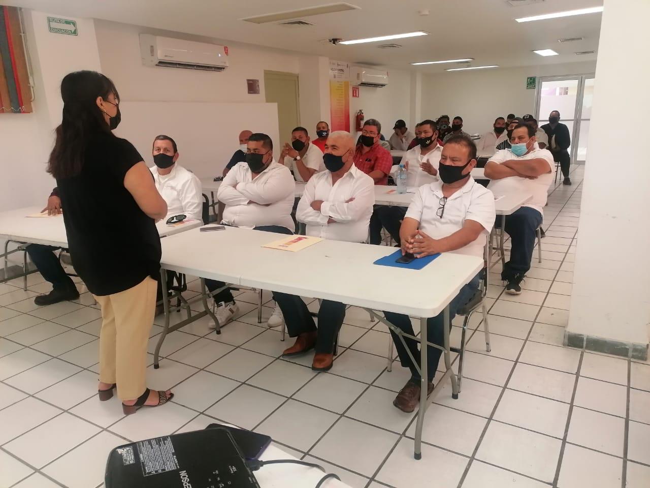 Busca Torreón prevenir violencia hacia las mujeres en el transporte público