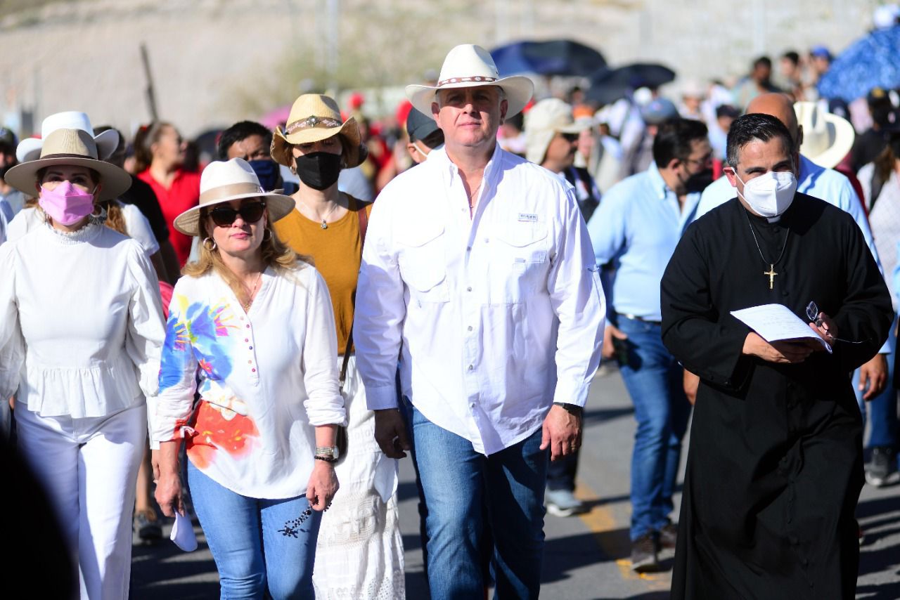 Sin incidentes se realizó el viacrucis en el Cerro de las Noas en Torreón