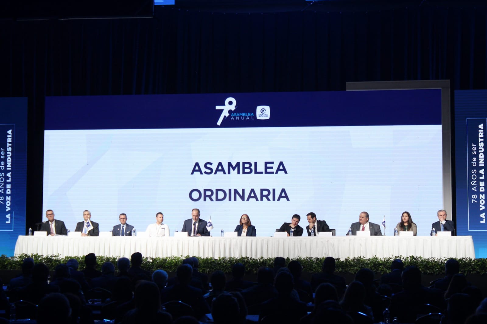 Evalúan retos en la asamblea anual de Caintra