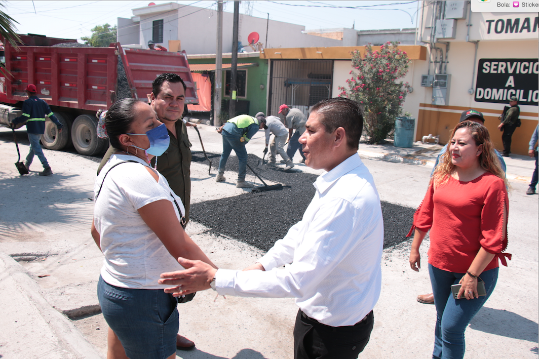 Lleva Paco Treviño programa de bacheo a más de 100 Colonias de Juárez
