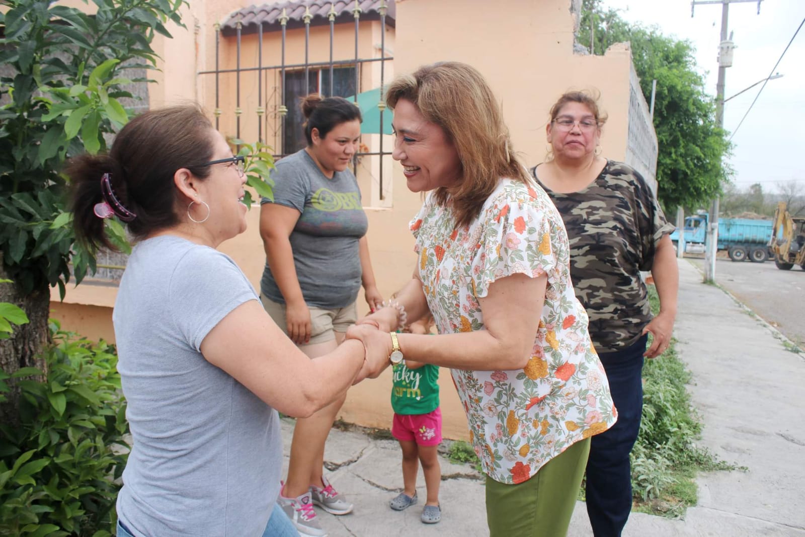 En Sabinas la alcaldesa Diana Haro anunció festejos en grande para mamá