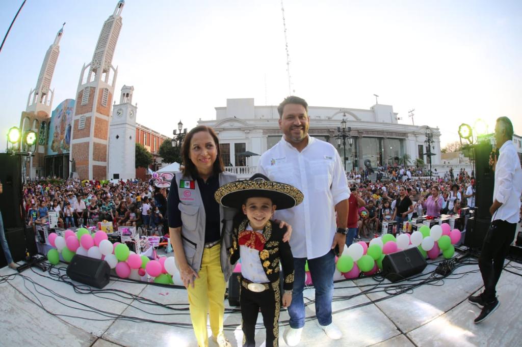 Organizan macro festejo a mamás y niños de Guadalupe