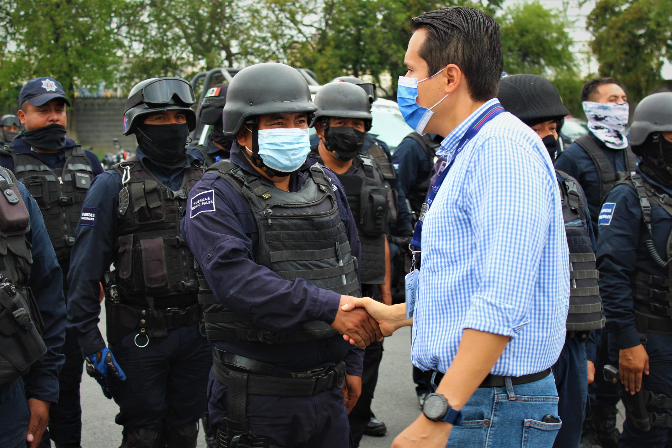 Policías reciben ascensos de rango e Incentivos salariales