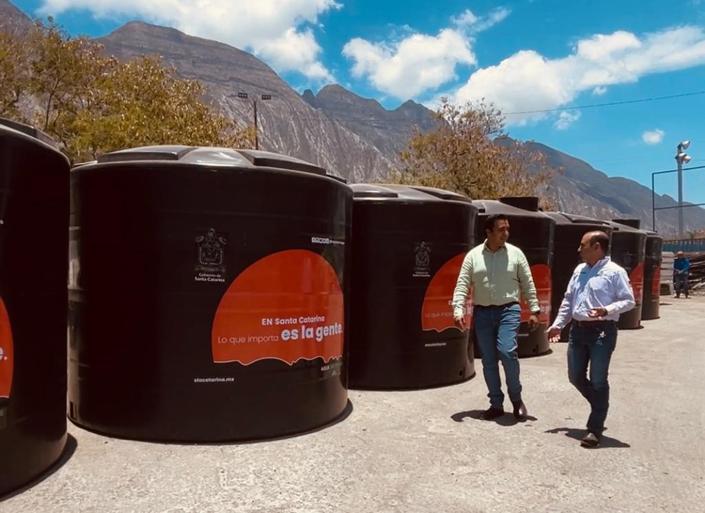 Instalará Santa Catarina el doble de tanques cisterna para reparto de agua en colonias