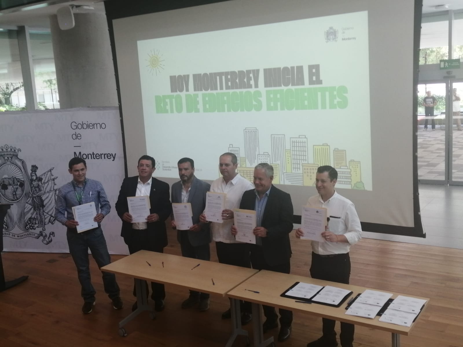 Lanza Monterrey reto de edificios eficientes para combatir cambio climático