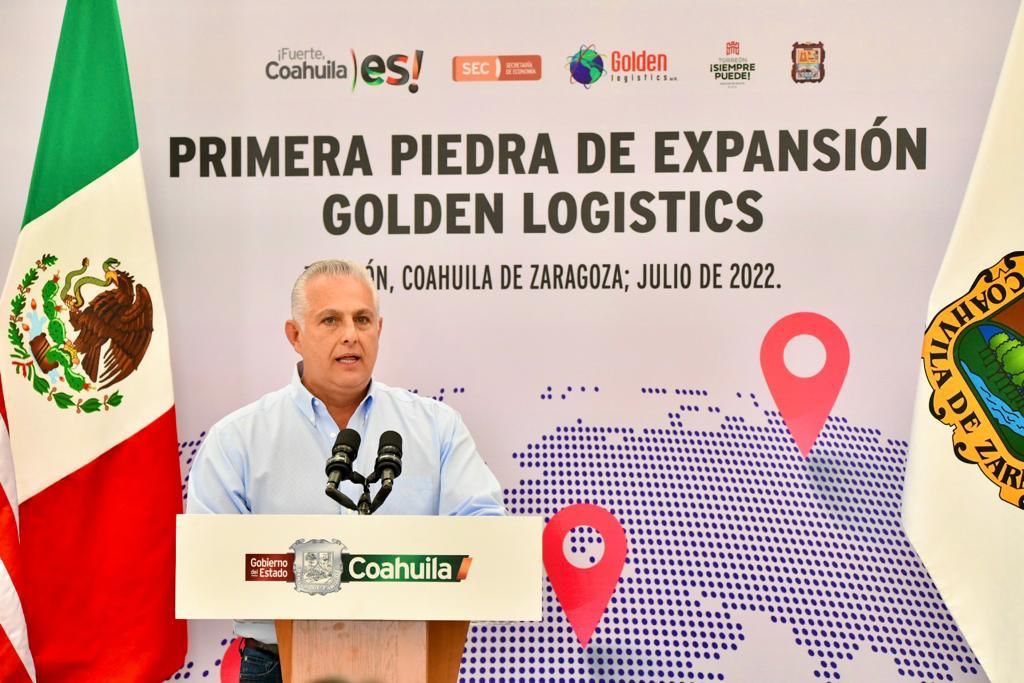Román Cepeda celebra crecimiento de Golden Logistics en Torreón