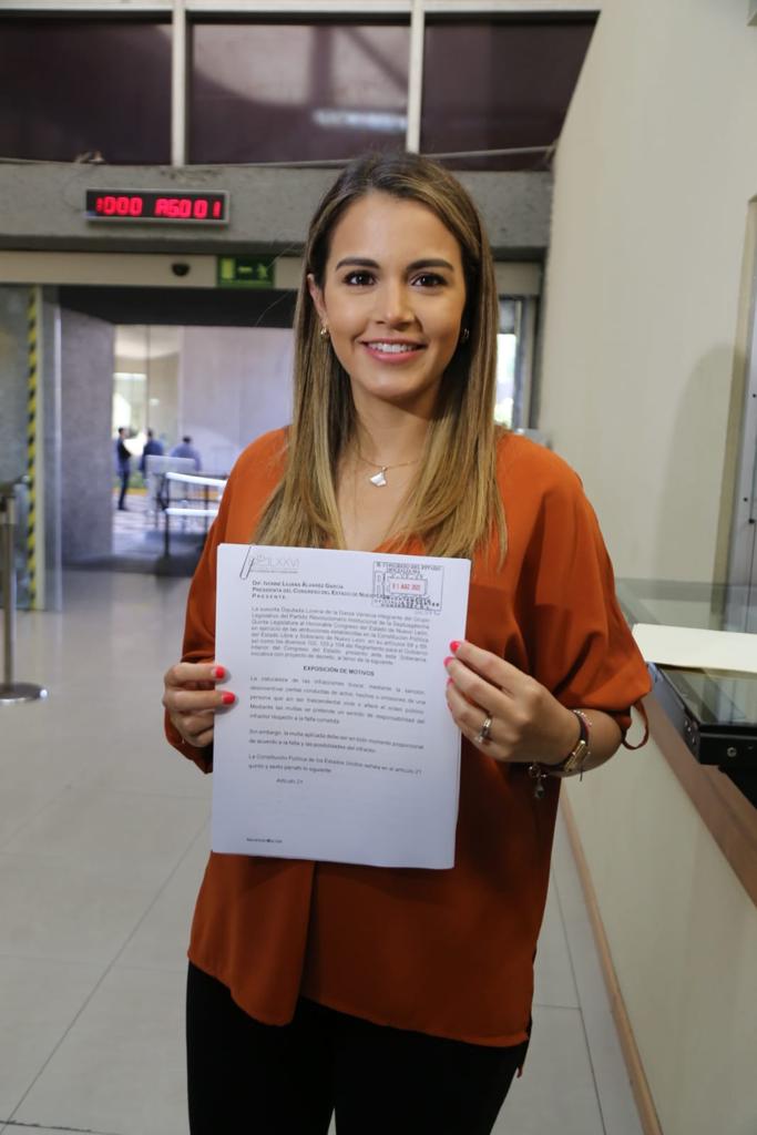 Propone Lorena de la Garza bajar multas del transporte público