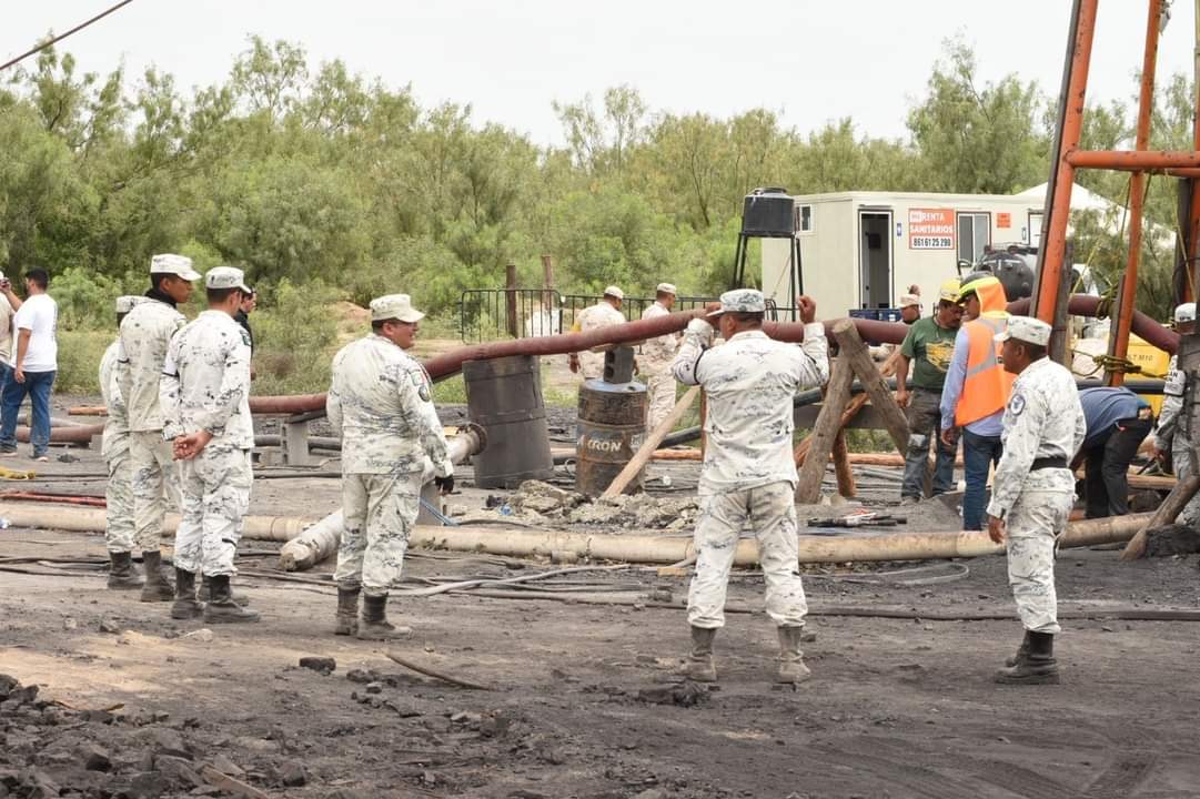 Continúa disminución de nivel de agua en la mina de Sabinas