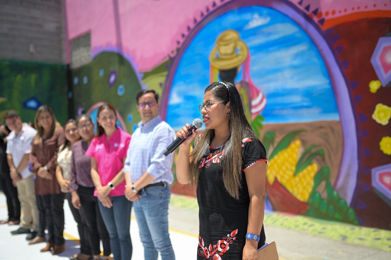 Devela Secretaría de Igualdad e inclusión mural cultural Otomí