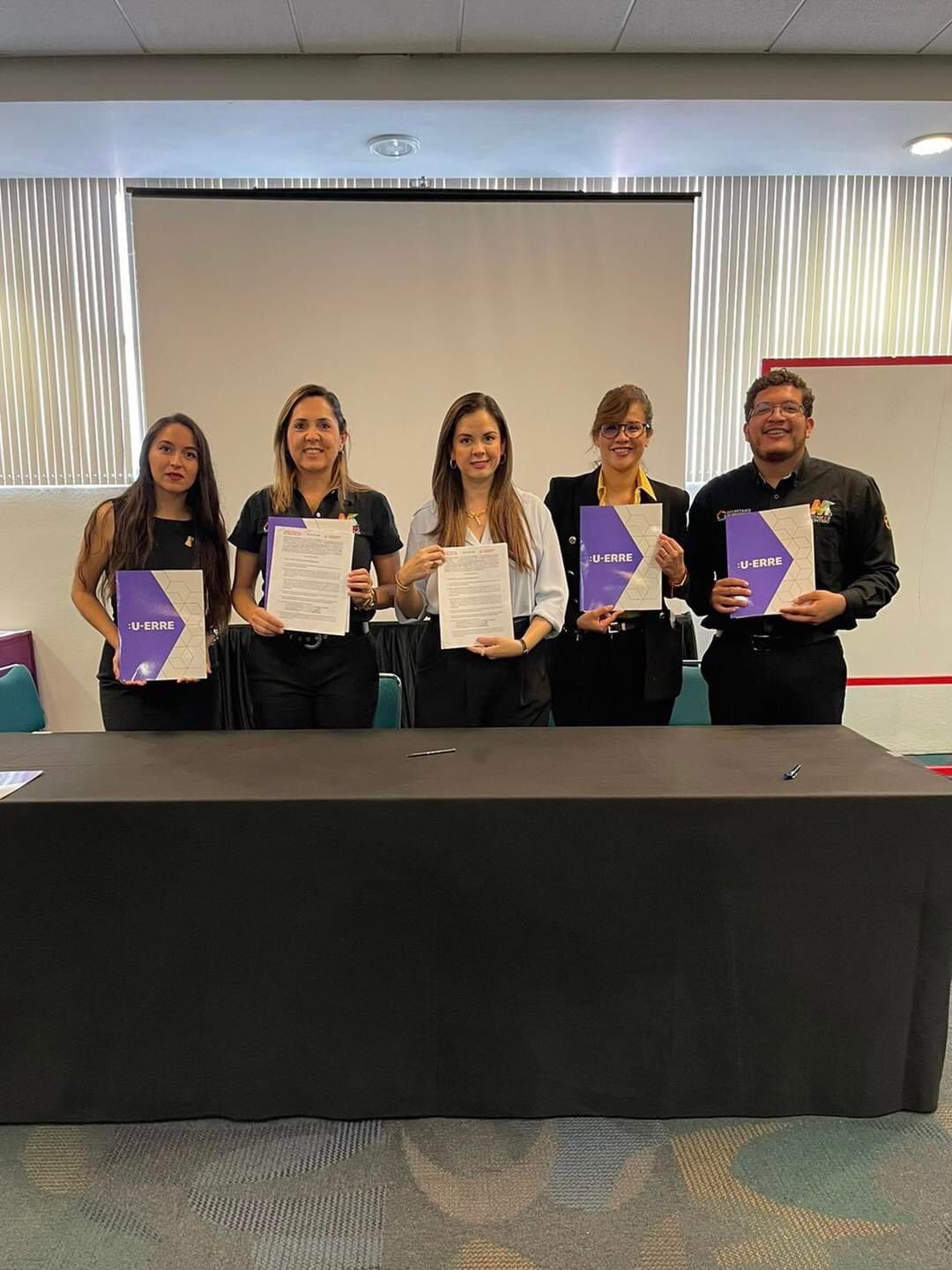 Firma Montemorelos convenio con la UNIVERSIDAD REGIOMONTANA