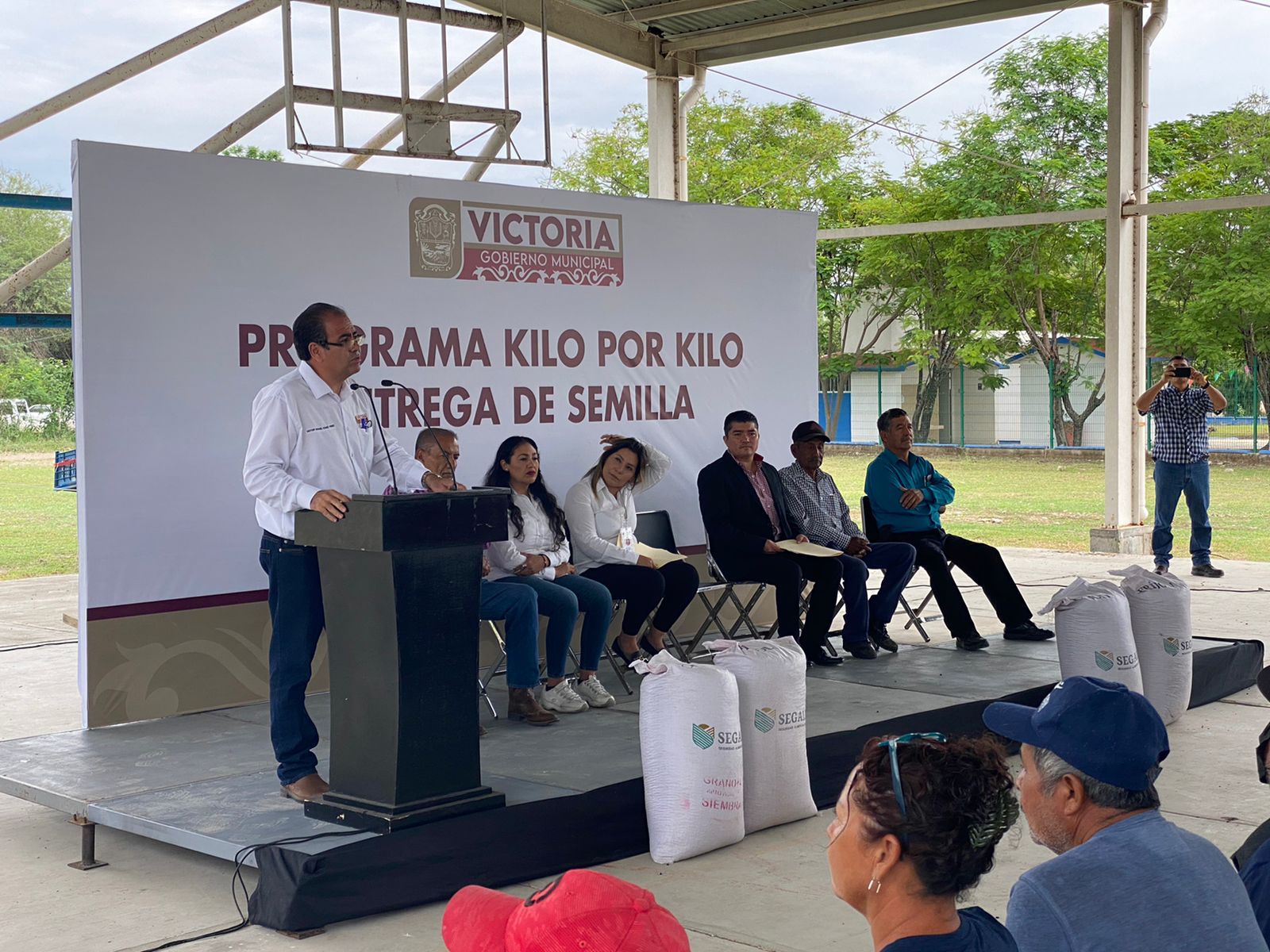 Entrega Gobierno de Victoria 2 toneladas de semilla a productores