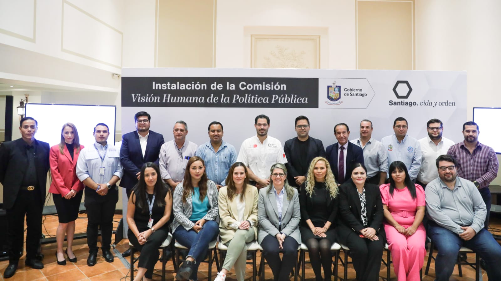Arrancan trabajos en Santiago de la Comisión metropolitana de visión humana de la política pública