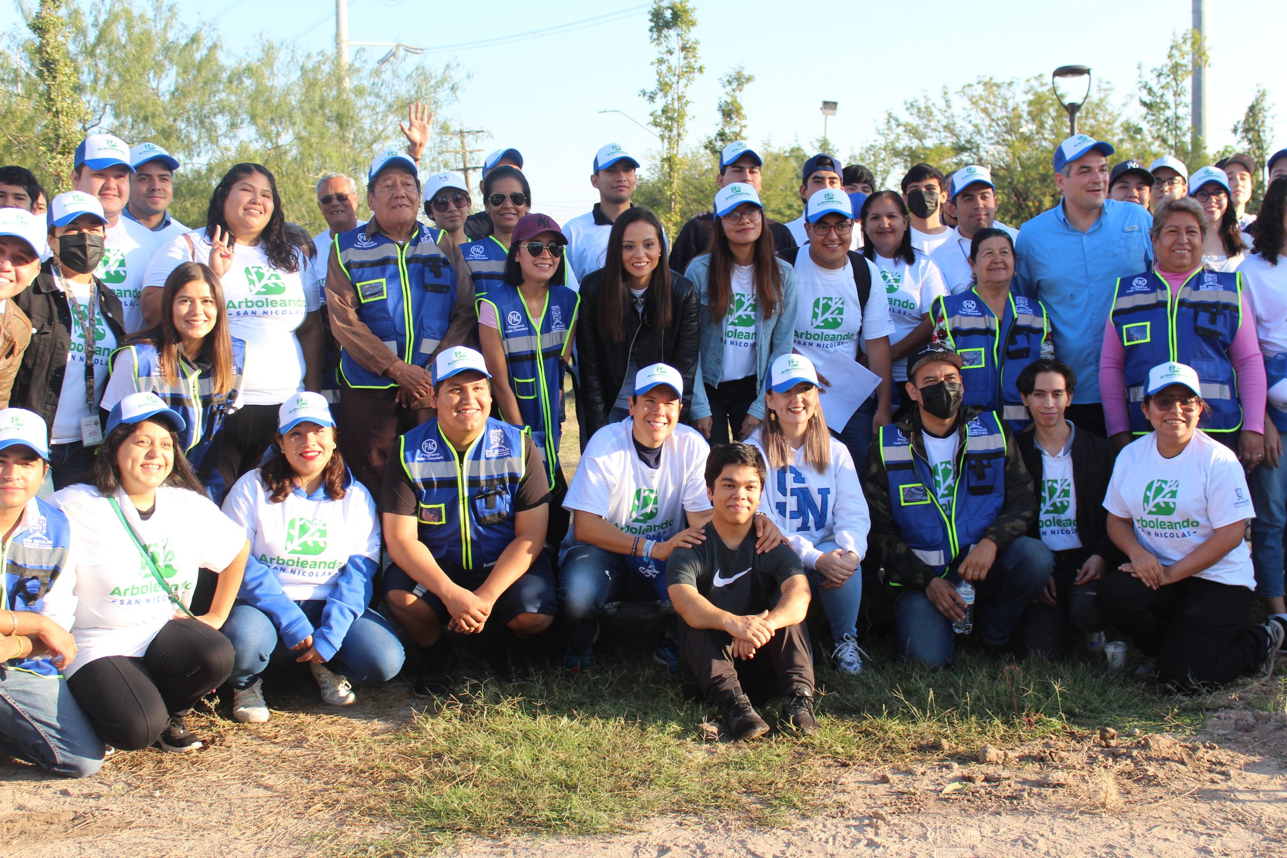 Daniel Carrillo reforesta los parques con programa “Arboleando San Nicolás”