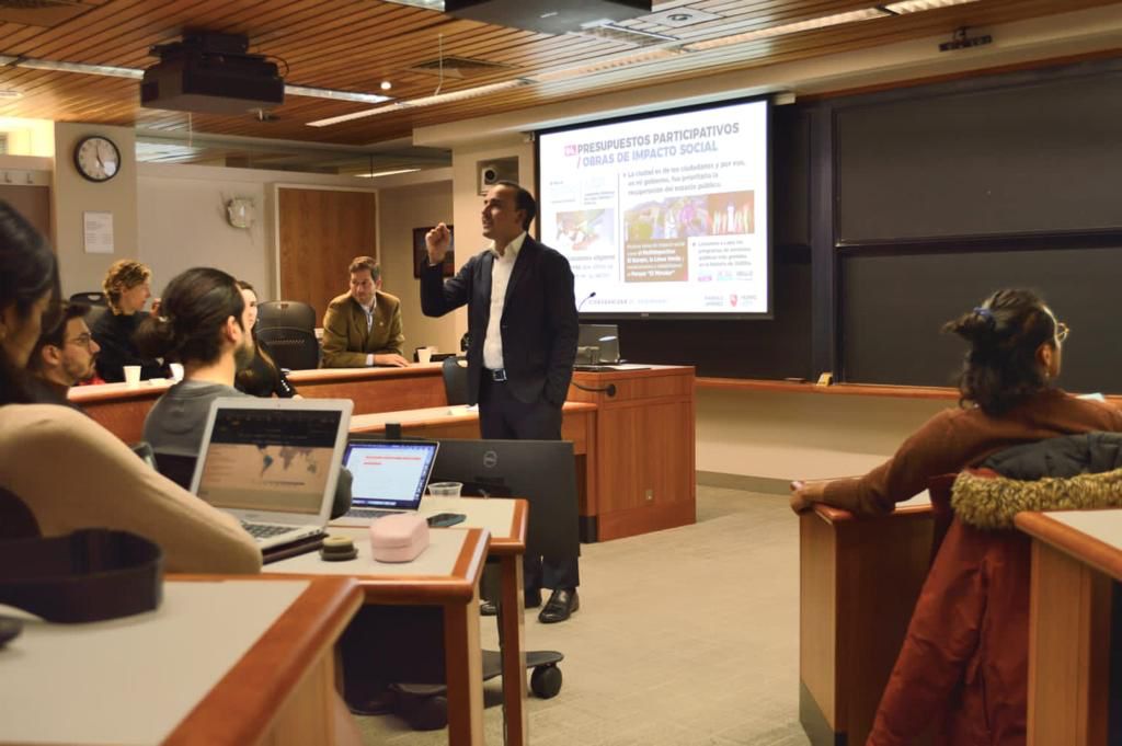 Presenta Manolo Jiménez en Harvard modelo exitoso de un gobierno ciudadano