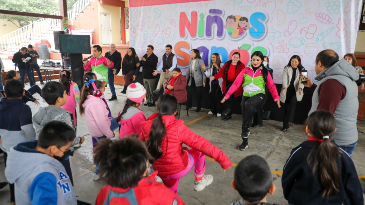 Promueve Cristina Díaz “niños sanos” en Guadalupe